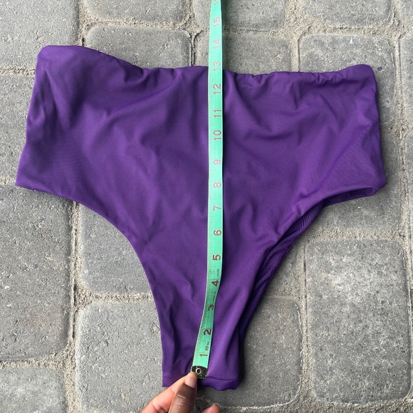 High Waisted Scrunch Shorts - Deep Purple - Picture 7 of 9